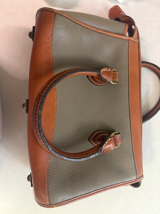 Dooney & Bourke Tan and Brown Pebbled Leather Tote VINTAGE ☦️👸🏼 - Picture 5 of 10
